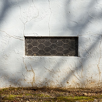 vent in crawl space