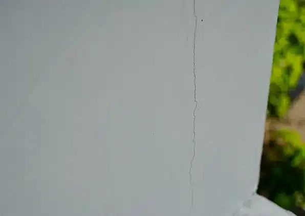 crack in sheetrock